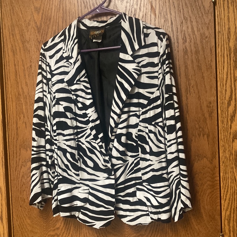 Lightweight Zebra Print Jacket - image 7